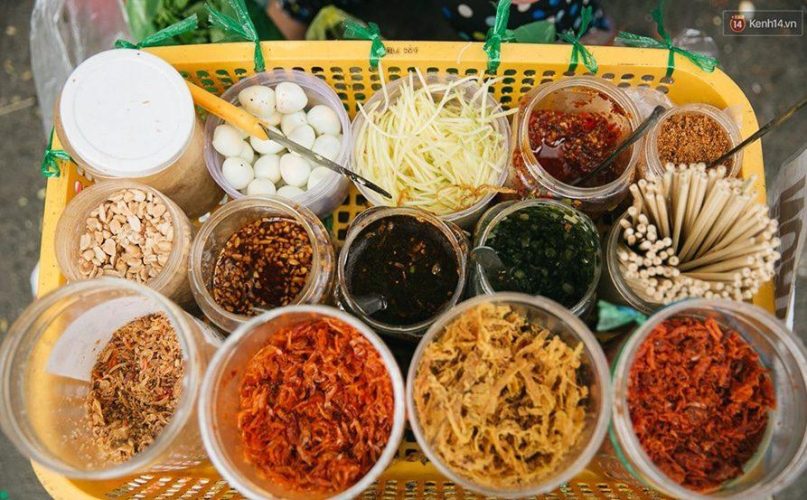 How to Make Banh Trang Tron at Home?