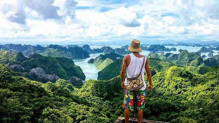 Hiking in Cat Ba National Park