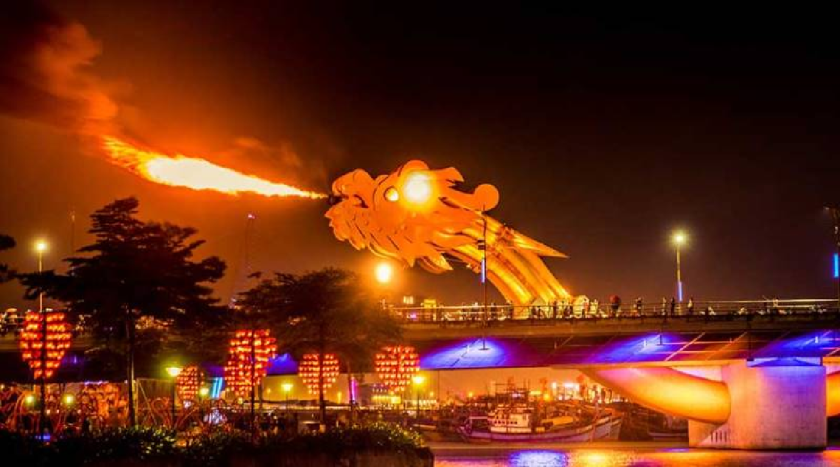 The Fire and the Water Show of the Dragon Bridge